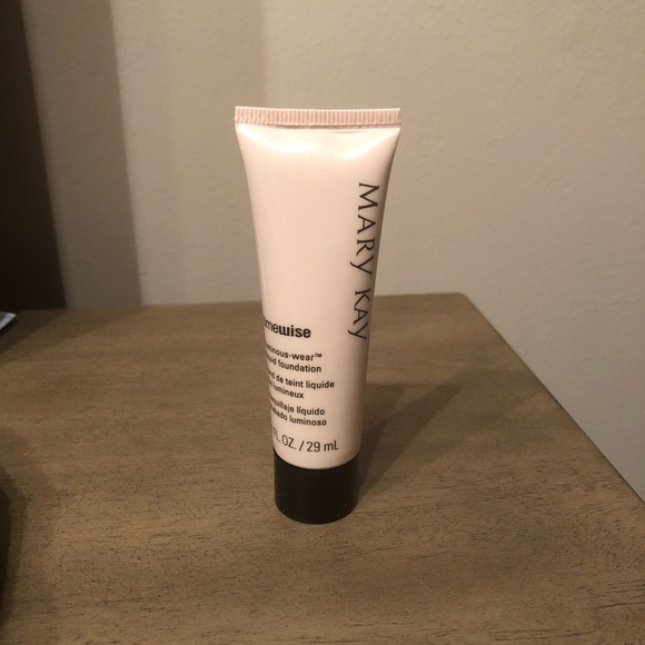 Mary Kay foundation - Picture 2 of 2